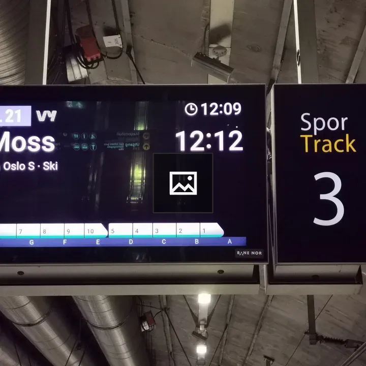 Digital train sign in Oslo