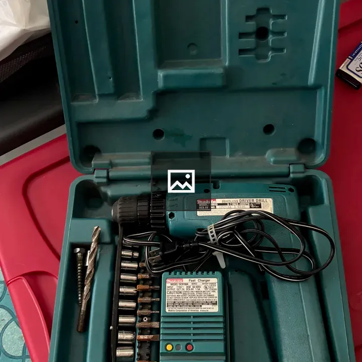 Open drill case with parts
