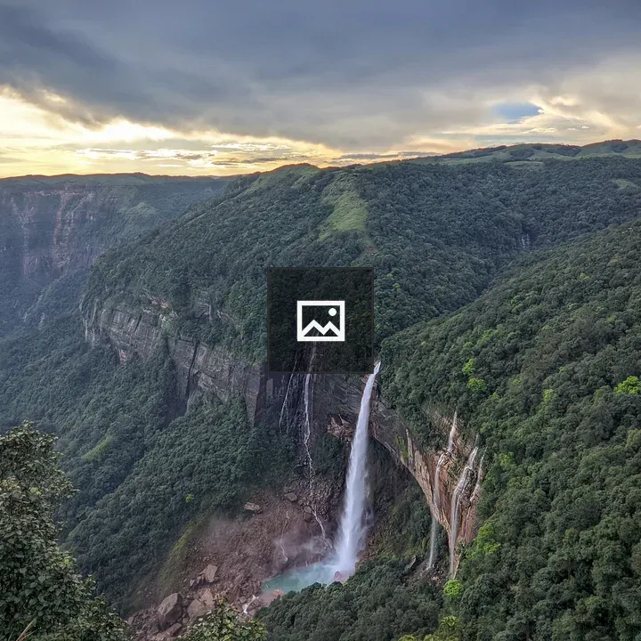 Nohkalikai Falls Landscape