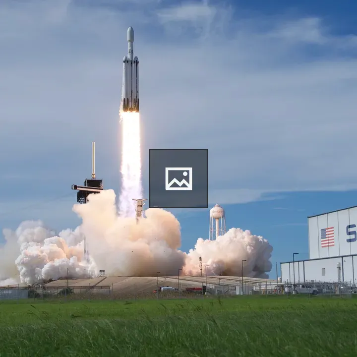 SpaceX Falcon Heavy Launch Rocket