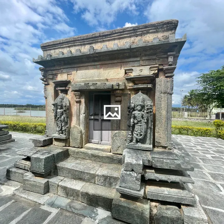 Small shrine at Bucesvara Temple