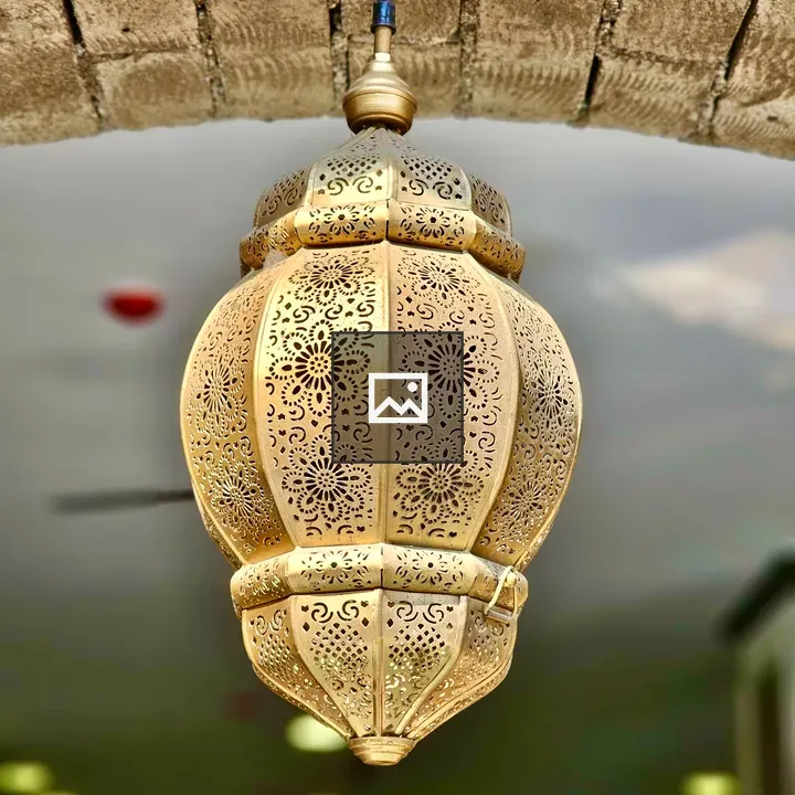 Golden lamp in an Irani cafe