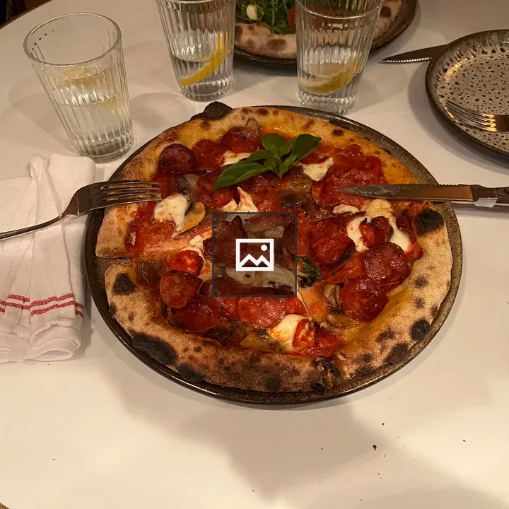 Portuguese pizza dishware