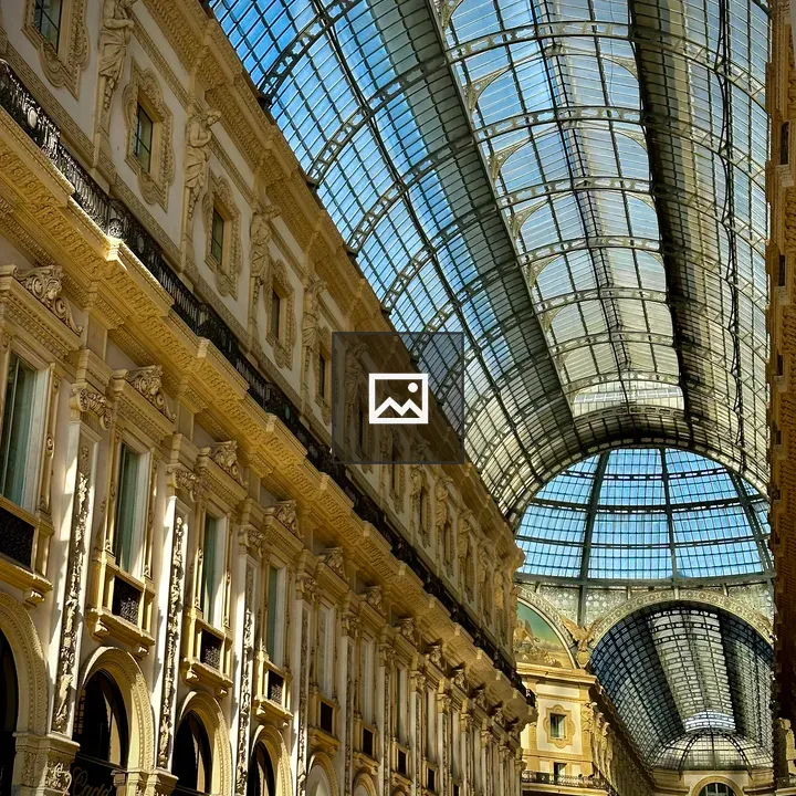Arcade view at Galleria Vittorio Emanuele II