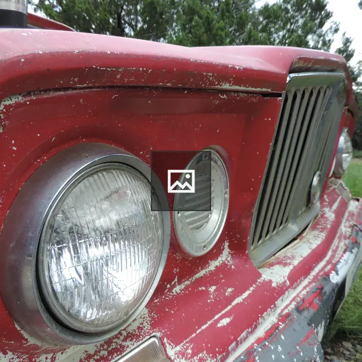 Nose of a beat up jeep