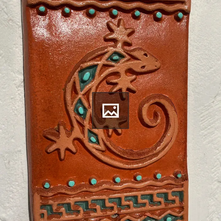 Clay lizard tablet