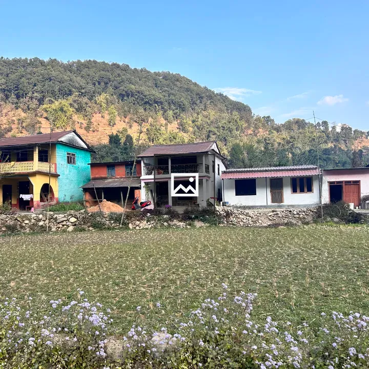 A small bazar on the Earth
