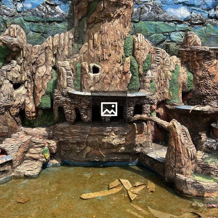 Artificial rock landscape sculpture