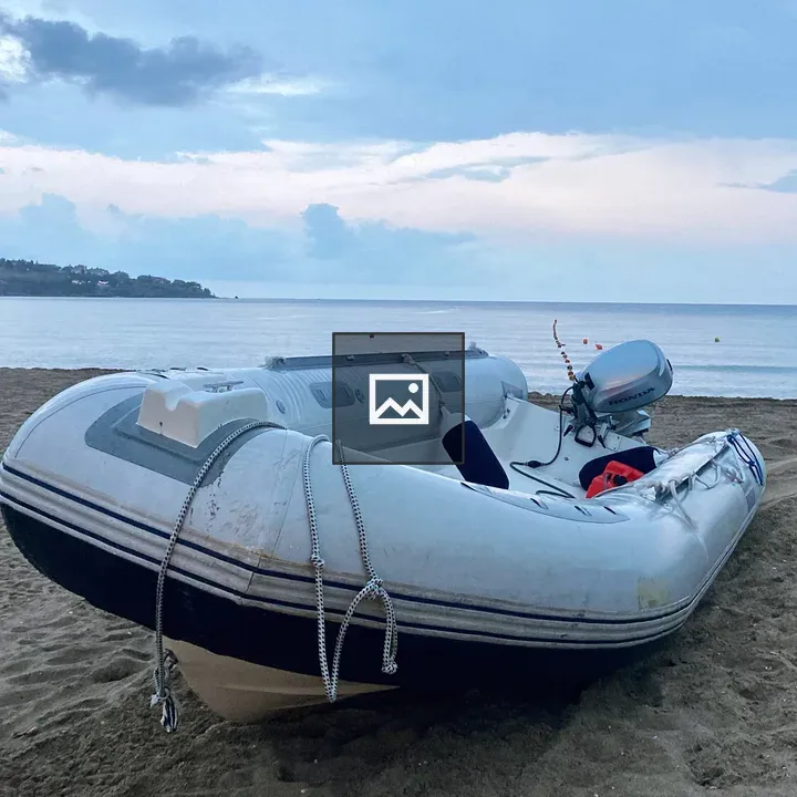 Kavatsite Beach Scene