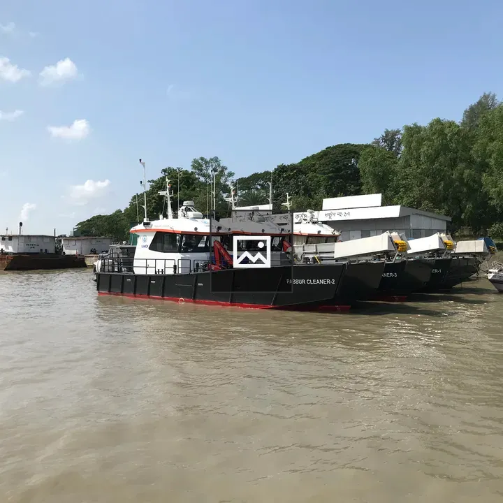 Boats on Pasur River
