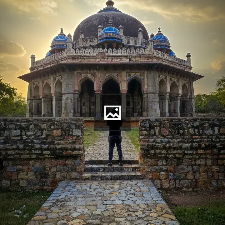 Tomb of Isa Khan Niazi