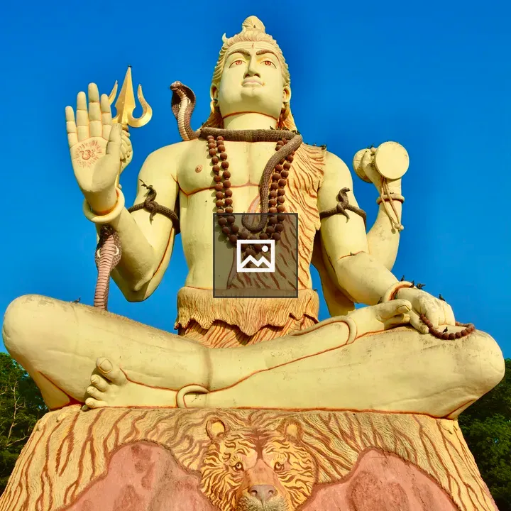 Lord Shiva statue in Dwarka