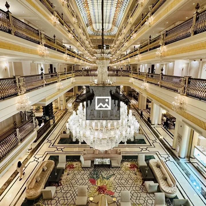 Chandelier in a hotel lobby