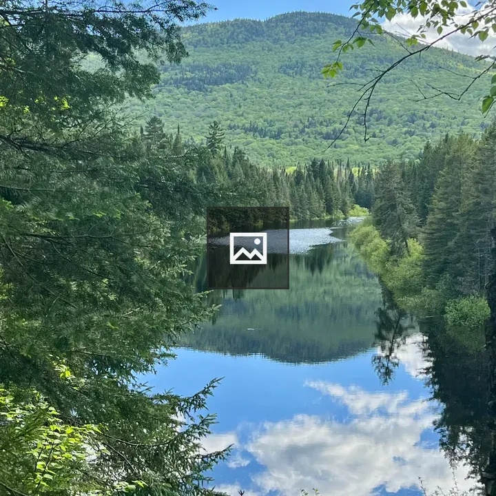 Mont-Tremblant Lac-Supérieur Scene
