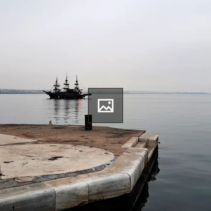 Sea view Thessaloniki boat scene