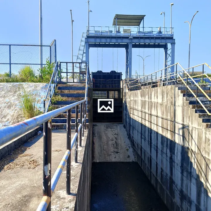 Water management structure with canal access